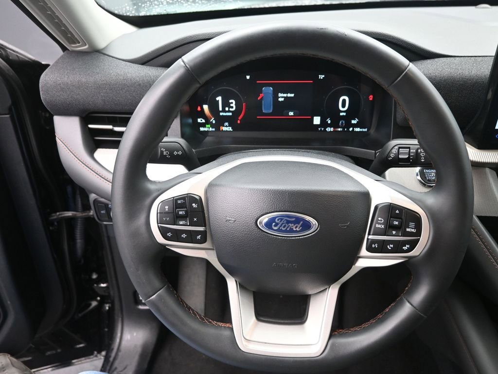 Certified 2025 Ford Explorer Active RWD image 30