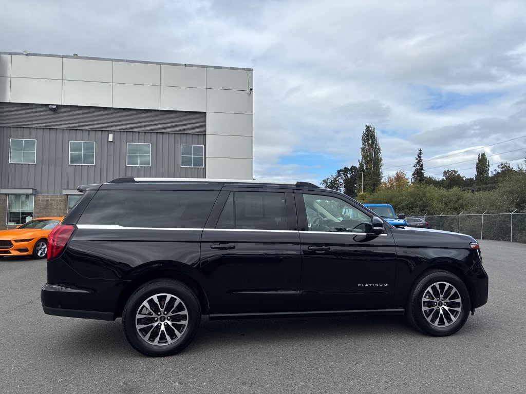 Certified 2025 Ford Expedition Max Platinum AWD/4WD image 9