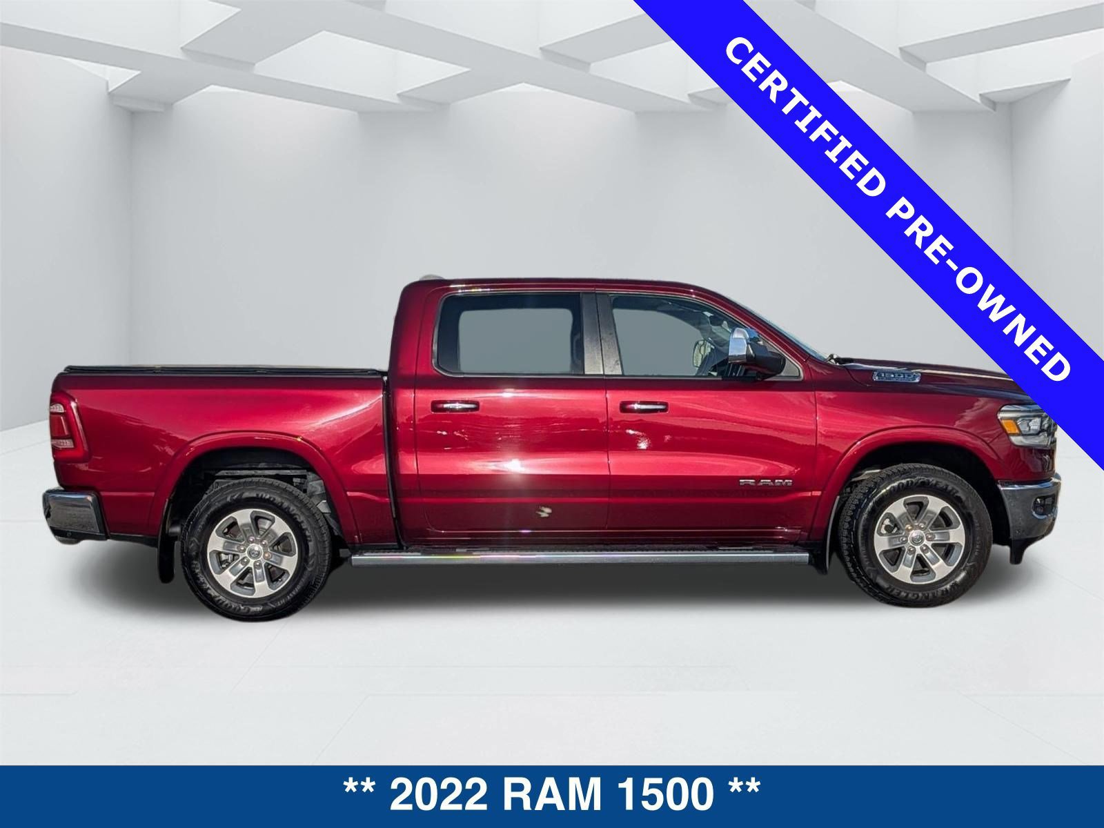Used 2022 RAM 1500 Laramie AWD/4WD image 7