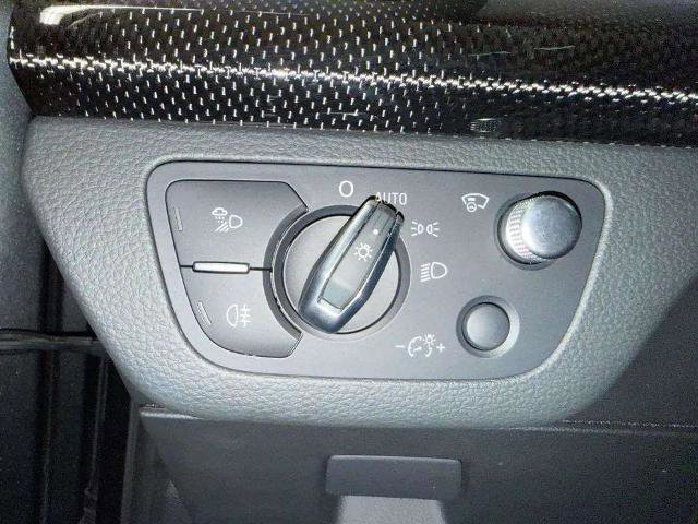 Used 2019 Audi SQ5 Prestige image 22