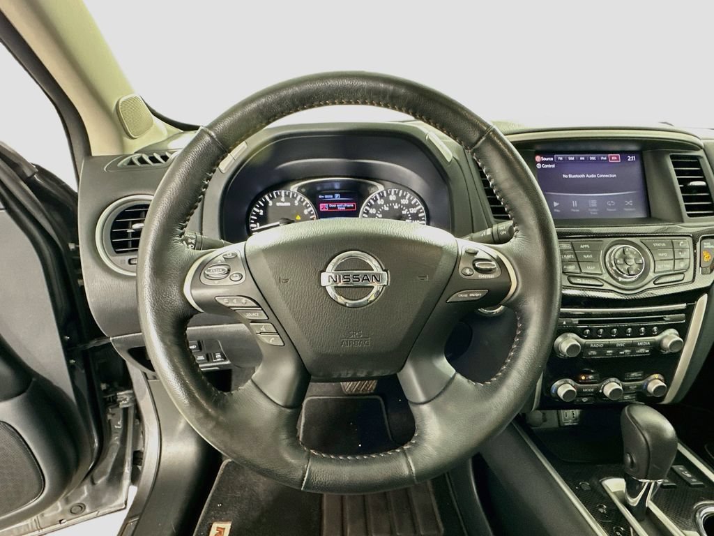 Used 2020 Nissan Pathfinder SL AWD/4WD image 14