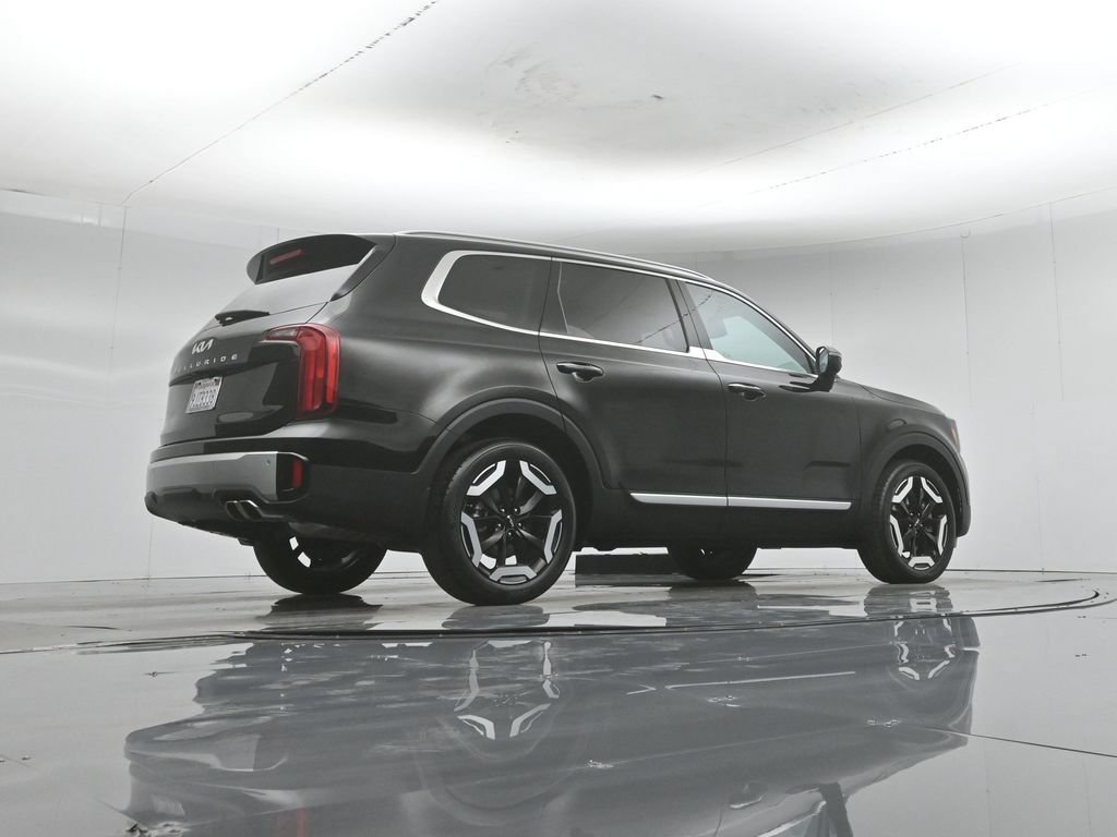 Used 2024 Kia Telluride S FWD image 54