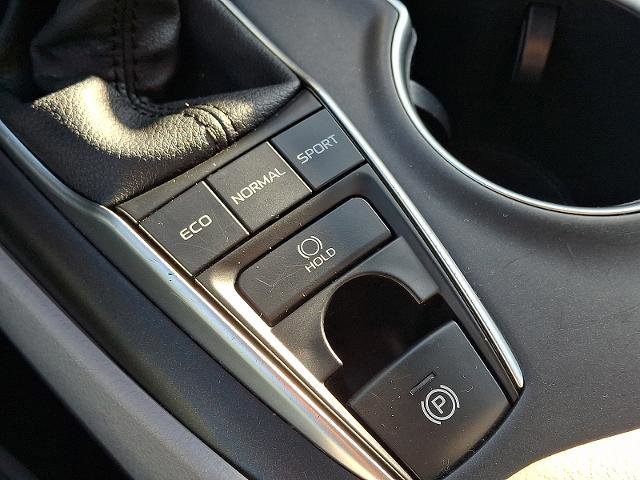 Used 2022 Toyota Camry LE image 18