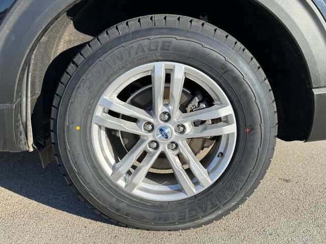 Certified 2023 Ford Explorer XLT w/ Equipment Group 202A AWD/4WD image 10