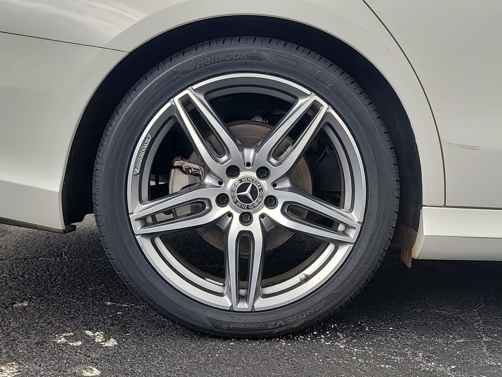 Used 2019 Mercedes-Benz E 300 image 5