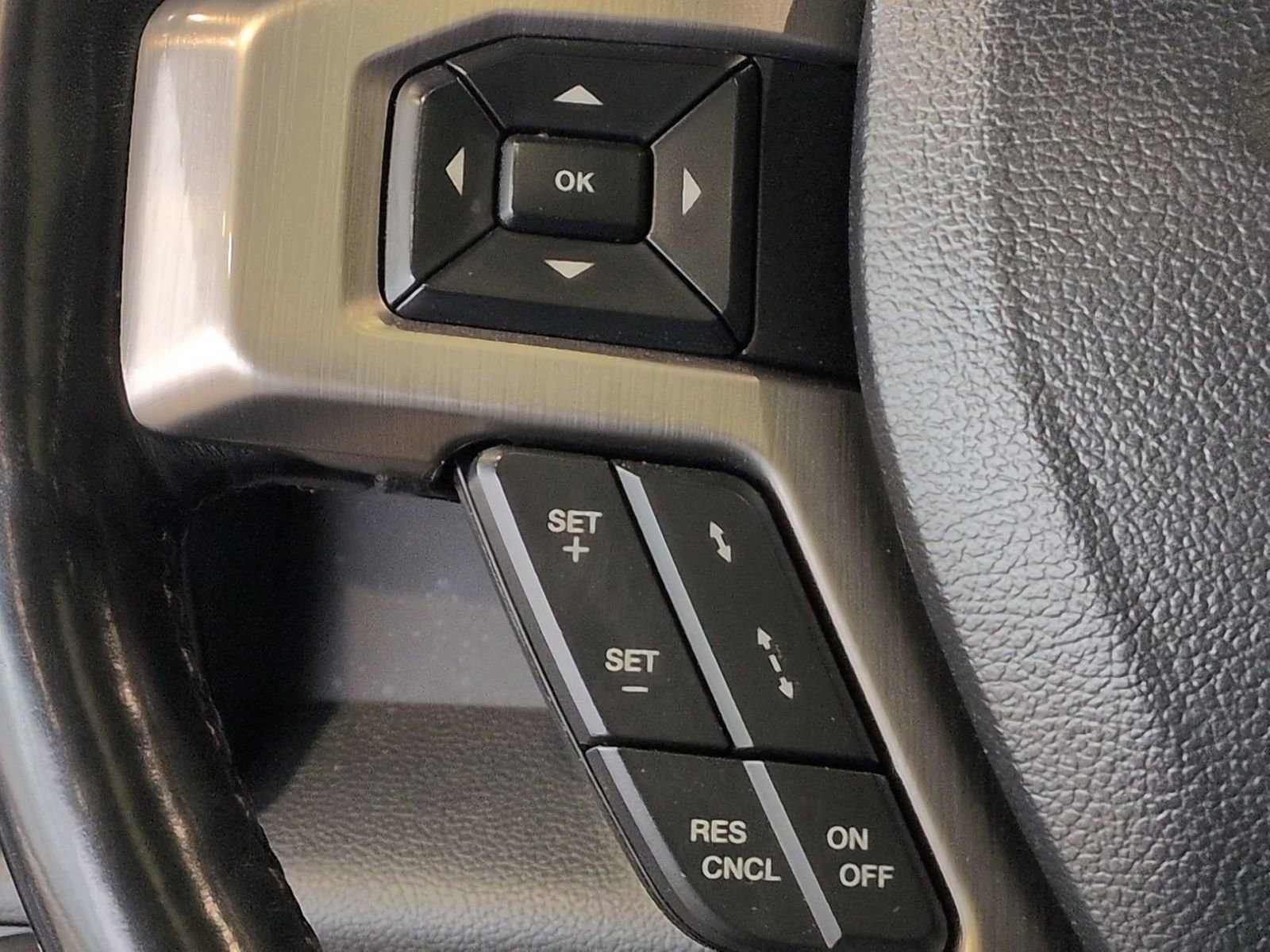 Certified 2022 Ford F250 Platinum image 29