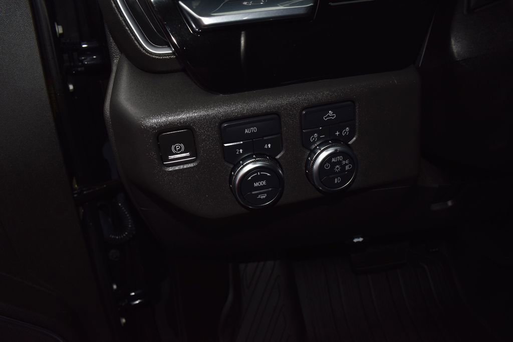 Used 2022 GMC Sierra 1500 Elevation AWD/4WD image 11