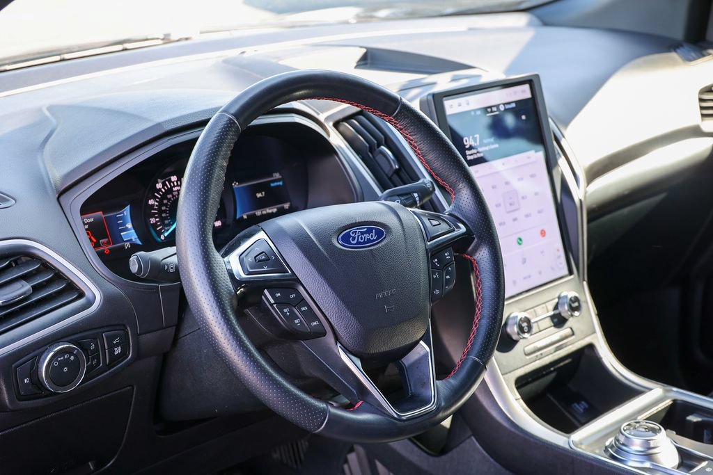 Certified 2024 Ford Edge ST-Line w/ Class II Trailer Tow Package AWD/4WD image 36