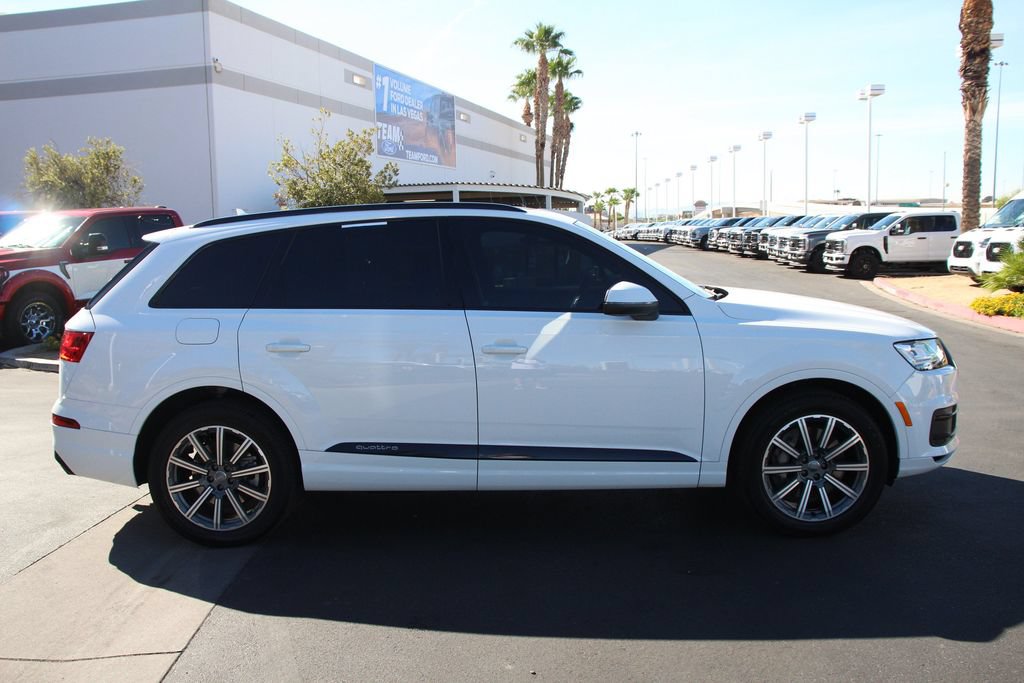 Used 2019 Audi Q7 3.0T Premium Plus w/ Premium Plus Package AWD/4WD image 10