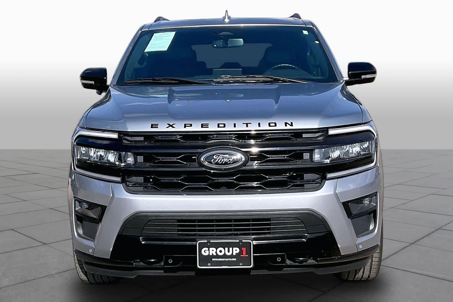 Certified 2024 Ford Expedition Limited AWD/4WD image 4