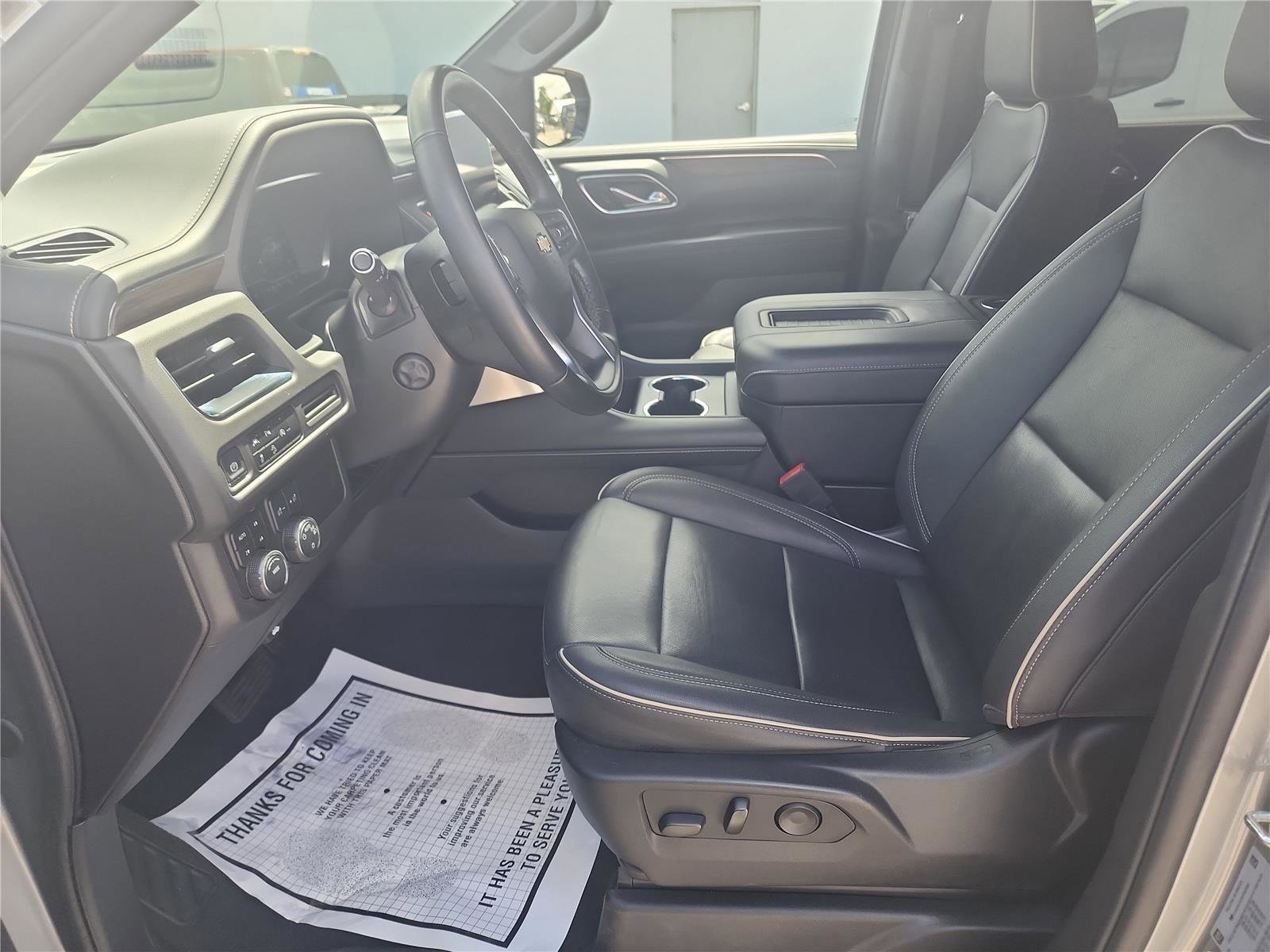 Used 2023 Chevrolet Suburban Premier image 18