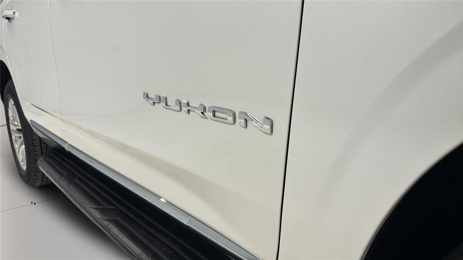 Used 2021 GMC Yukon SLT w/ SLT Premium Package image 23