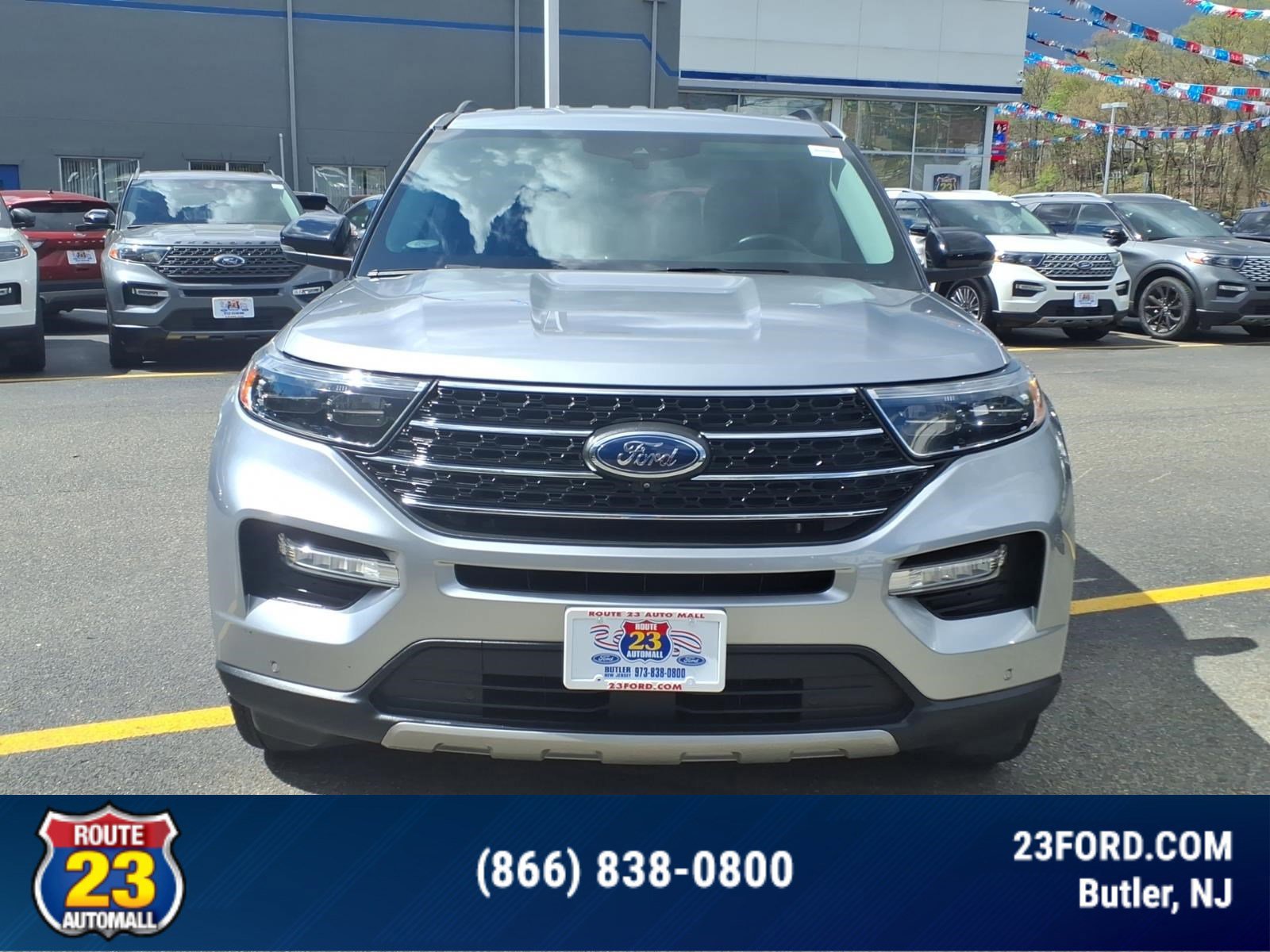 Certified 2023 Ford Explorer XLT w/ Equipment Group 202A AWD/4WD image 8