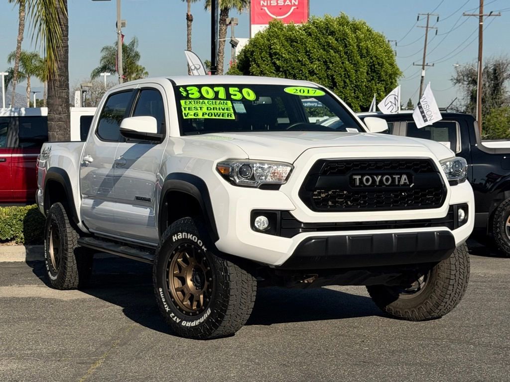 Used 2017 Toyota Tacoma TRD Off-Road w/ Tow Package image 2
