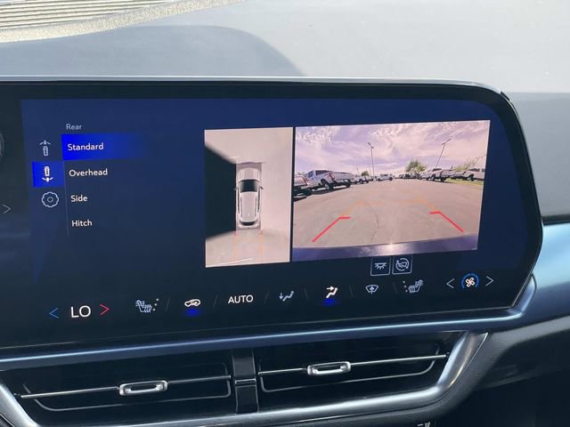 Used 2025 Chevrolet Equinox EV LT w/ Convenience Package image 13