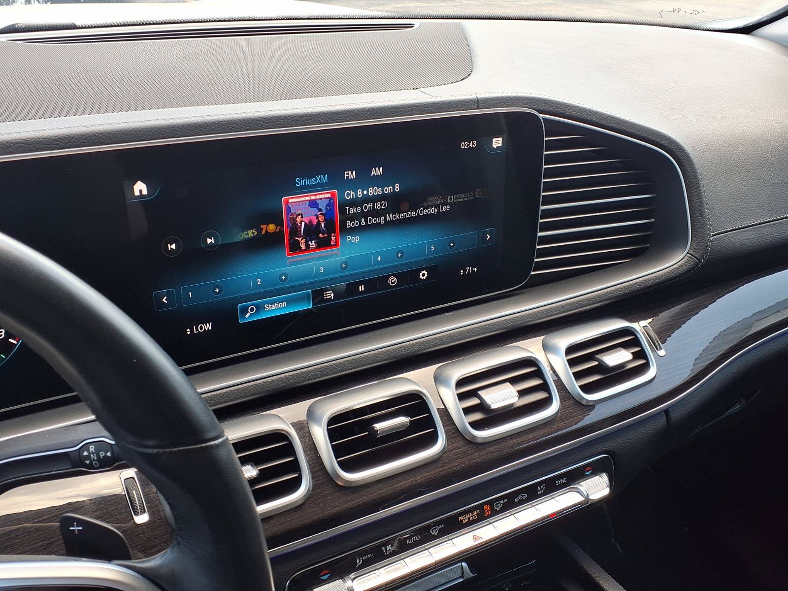 Used 2023 Mercedes-Benz GLS 450 4MATIC image 5