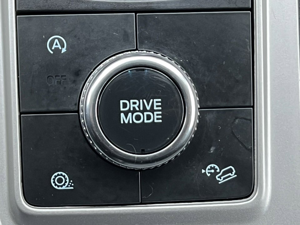 Certified 2023 Ford Explorer XLT w/ Equipment Group 202A image 29