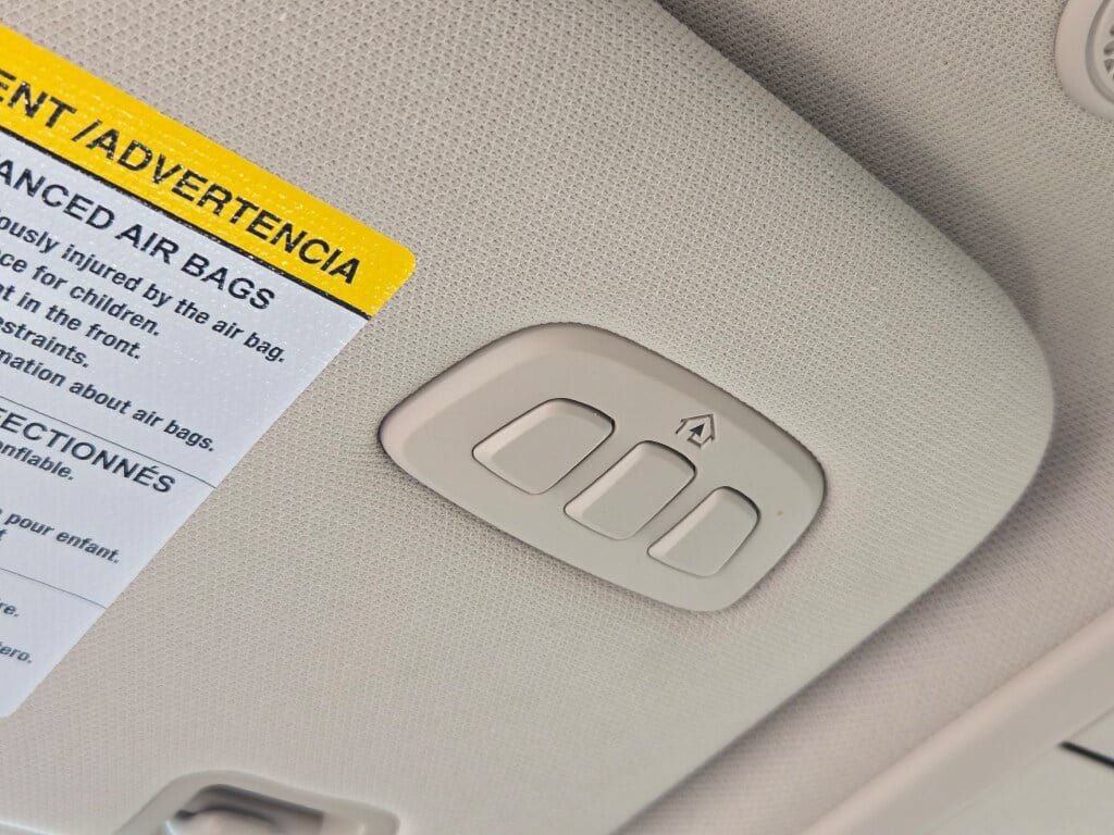 Certified 2023 Ford Explorer Platinum w/ Technology Package AWD/4WD image 36