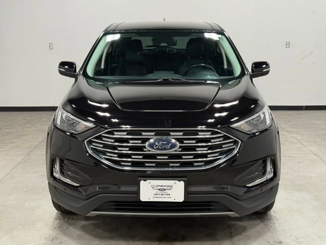 Certified 2023 Ford Edge Titanium image 4