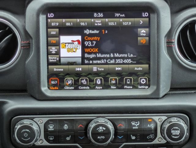 Used 2023 Jeep Gladiator Rubicon AWD/4WD image 18