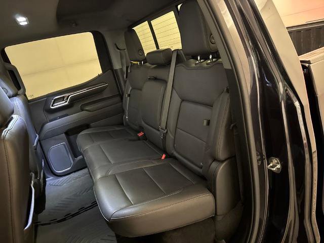 Used 2022 Chevrolet Silverado 1500 LTZ w/ LTZ Premium Package image 35