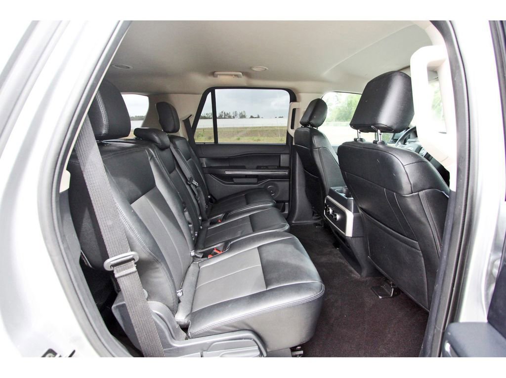 Certified 2023 Ford Expedition XLT image 10