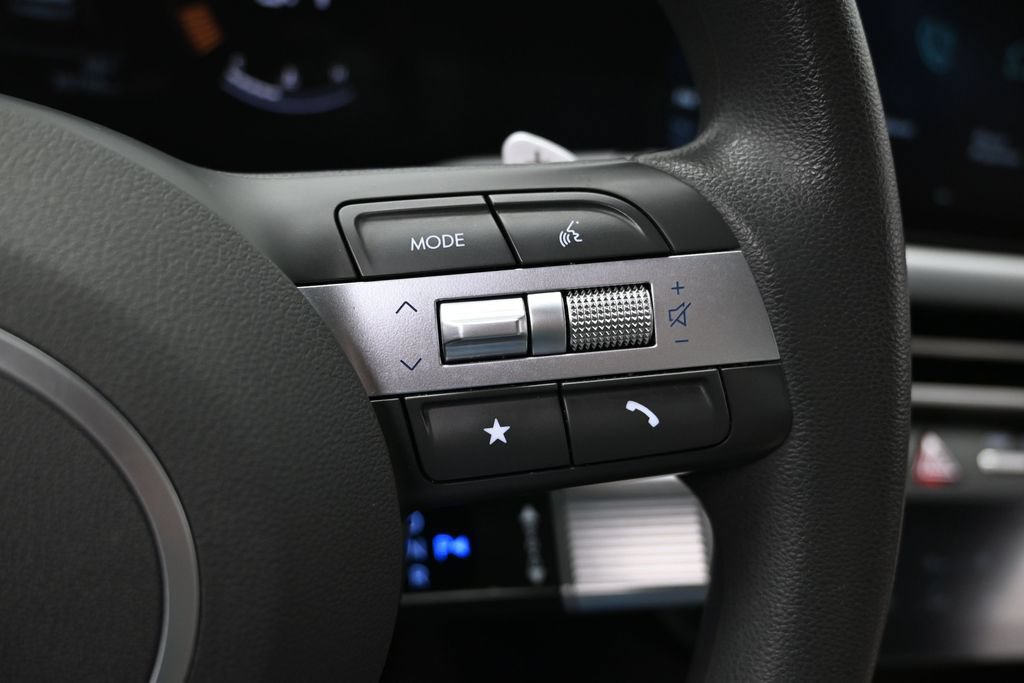 Used 2025 Hyundai Sonata SEL FWD image 25