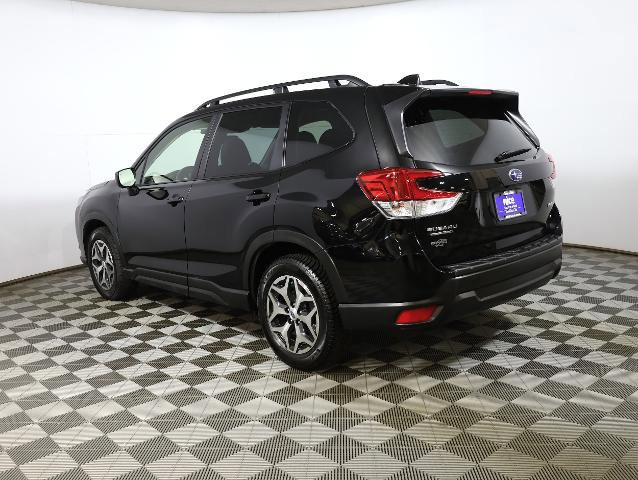 Used 2022 Subaru Forester Premium w/ Popular Package #1 image 2