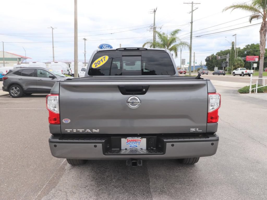 Used 2017 Nissan Titan SL RWD image 14