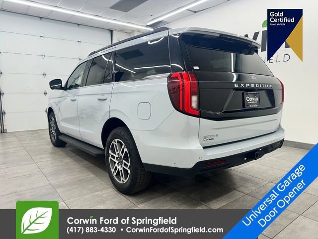 Certified 2025 Ford Expedition Active image 4