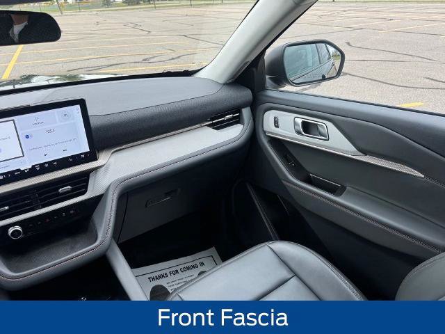 Certified 2025 Ford Explorer Active w/ Active Comfort Package AWD/4WD image 18