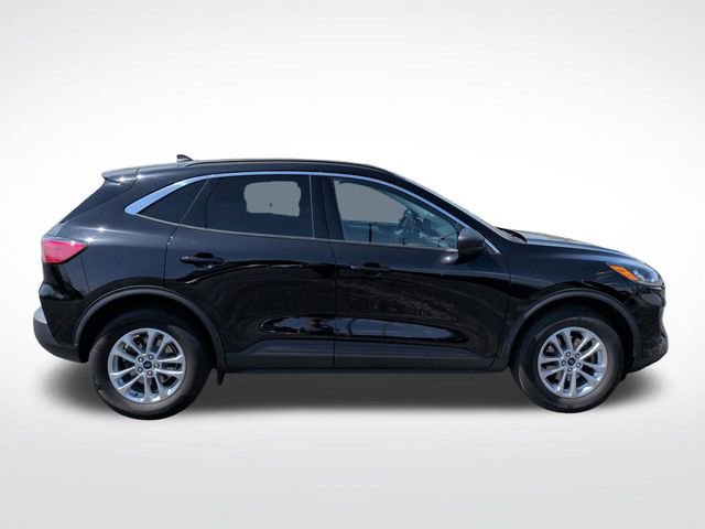 Certified 2022 Ford Escape SE w/ Cold Weather Package AWD/4WD image 9