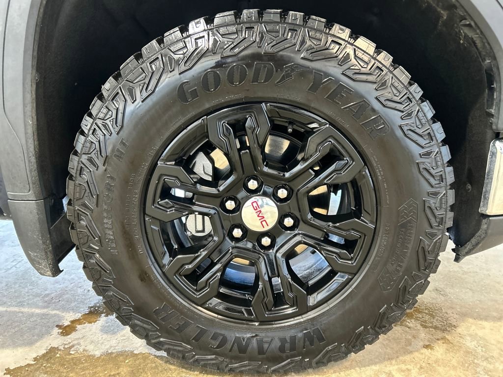 Used 2022 GMC Sierra 1500 SLT w/ SLT Convenience Package image 8