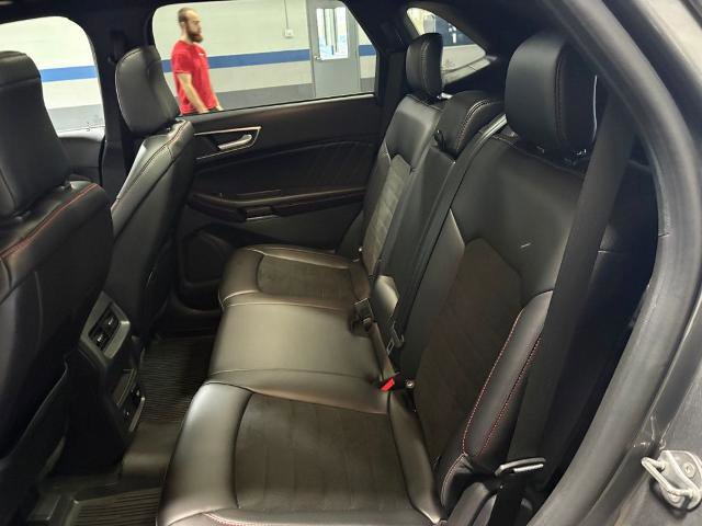 Certified 2024 Ford Edge ST-Line w/ Class II Trailer Tow Package AWD/4WD image 26