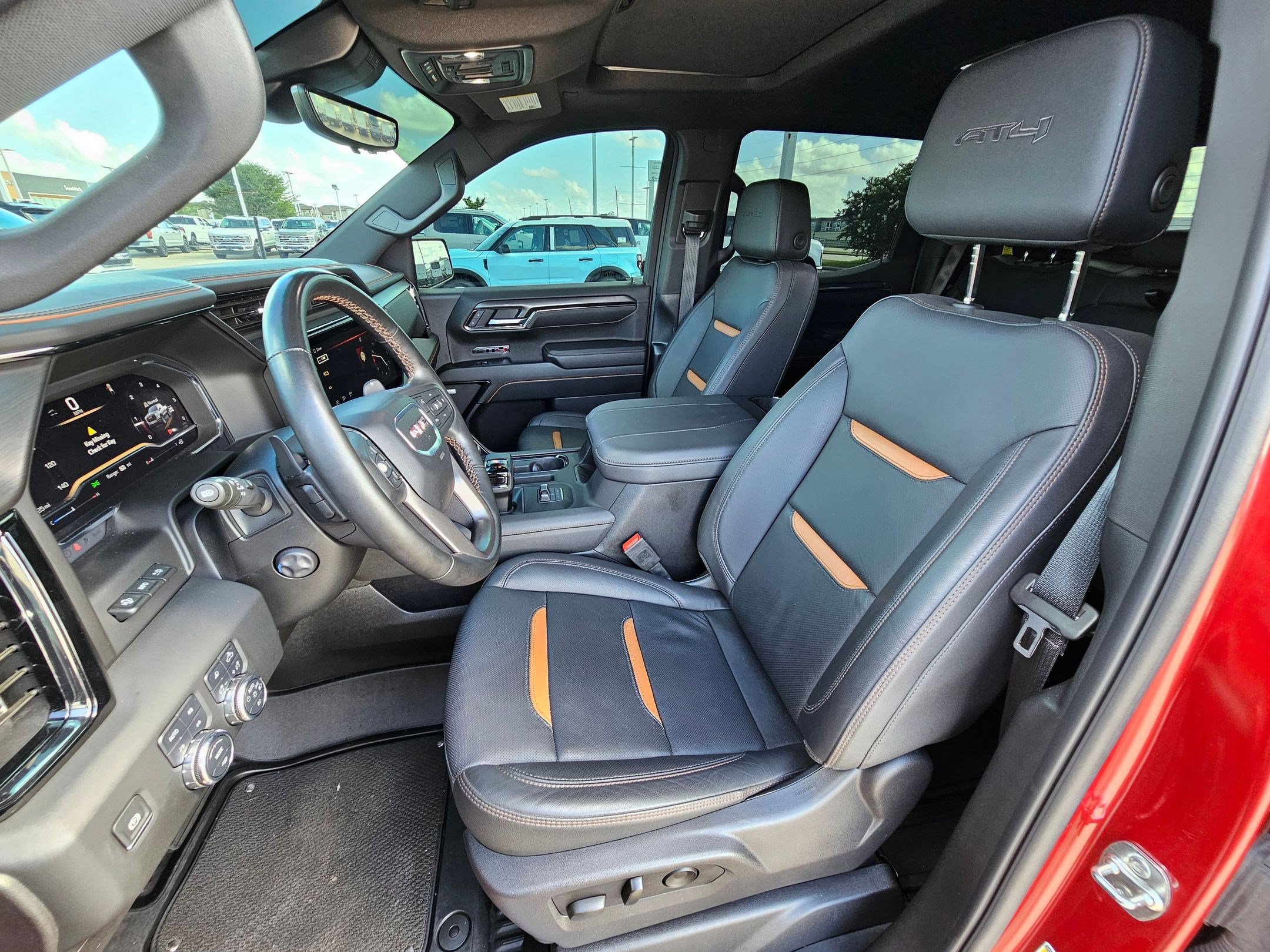 Used 2025 GMC Sierra 1500 AT4 w/ AT4 Premium Package AWD/4WD image 17