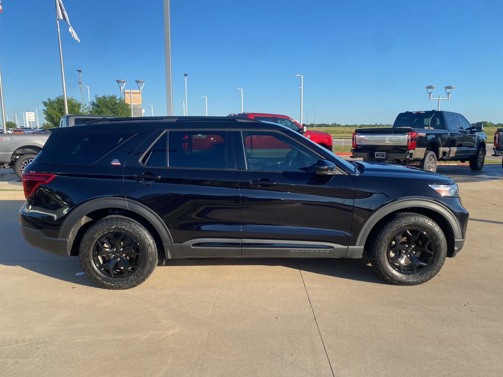 Certified 2022 Ford Explorer Timberline w/ Timberline Technology Package AWD/4WD image 7