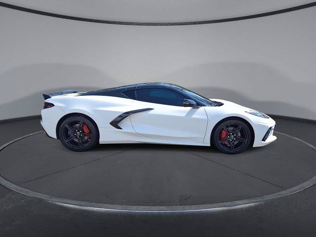 Used 2022 Chevrolet Corvette Stingray Coupe RWD image 9