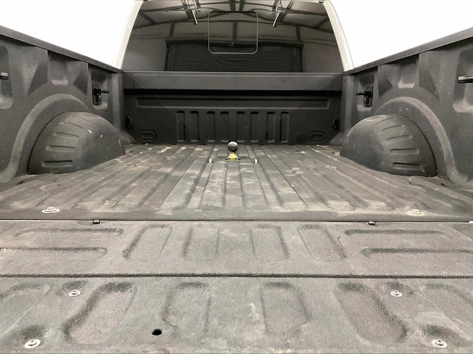 Certified 2020 Ford F250 Platinum w/ FX4 Off-Road Package AWD/4WD image 32