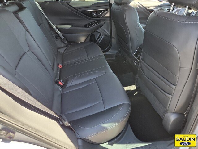 Used 2025 Subaru Outback Limited AWD/4WD image 15