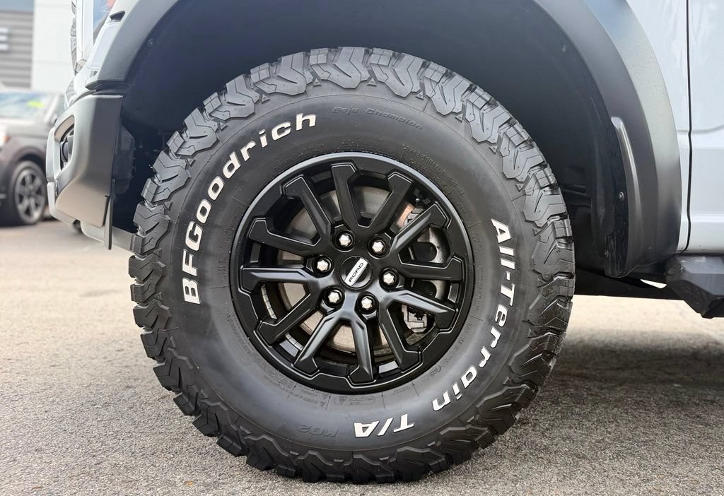 Certified 2025 Ford F150 Raptor AWD/4WD image 3