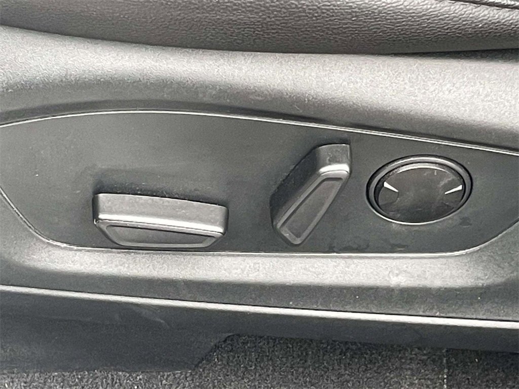 Certified 2023 Ford Explorer ST-Line w/ Class IV Trailer Tow Package image 14