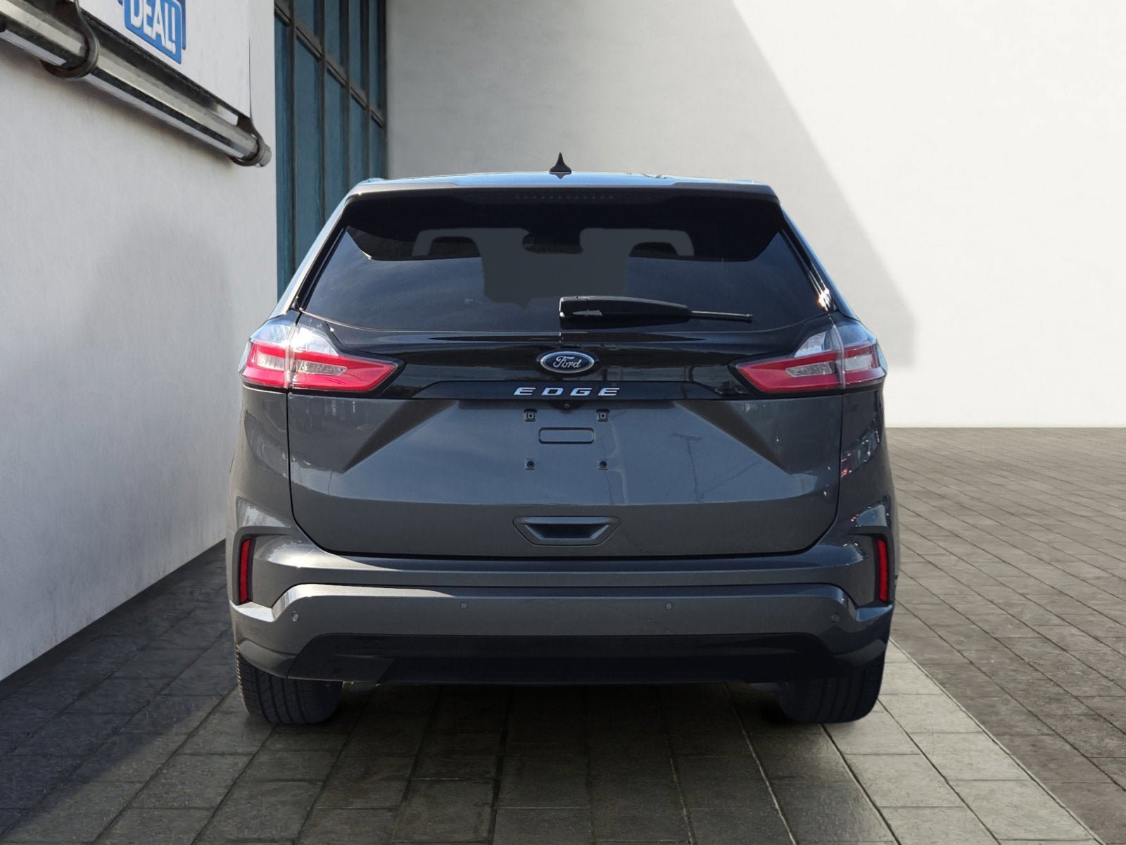 Certified 2022 Ford Edge ST-Line AWD/4WD image 4