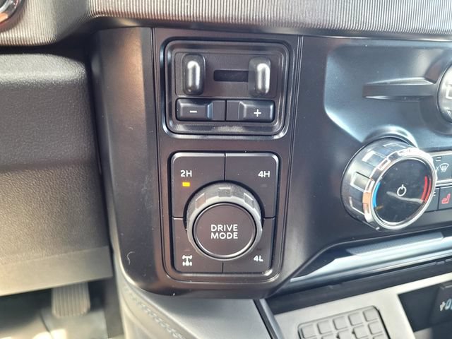 Certified 2026 Ford F350 Platinum AWD/4WD image 19