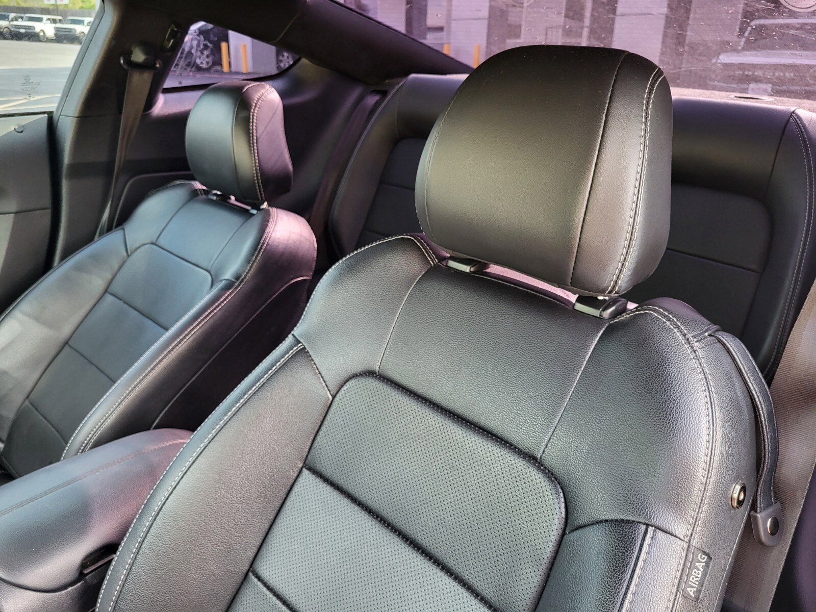 Certified 2022 Ford Mustang Premium RWD image 19