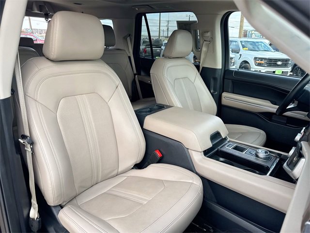 Certified 2024 Ford Expedition Limited image 32