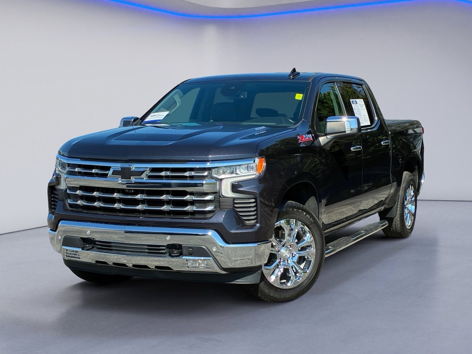 Used 2022 Chevrolet Silverado 1500 LTZ AWD/4WD image 2