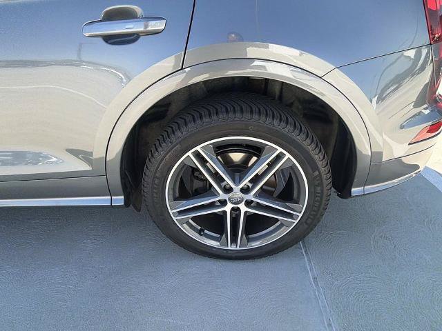 Used 2018 Audi SQ5 Premium Plus w/ Navigation Package AWD/4WD image 13