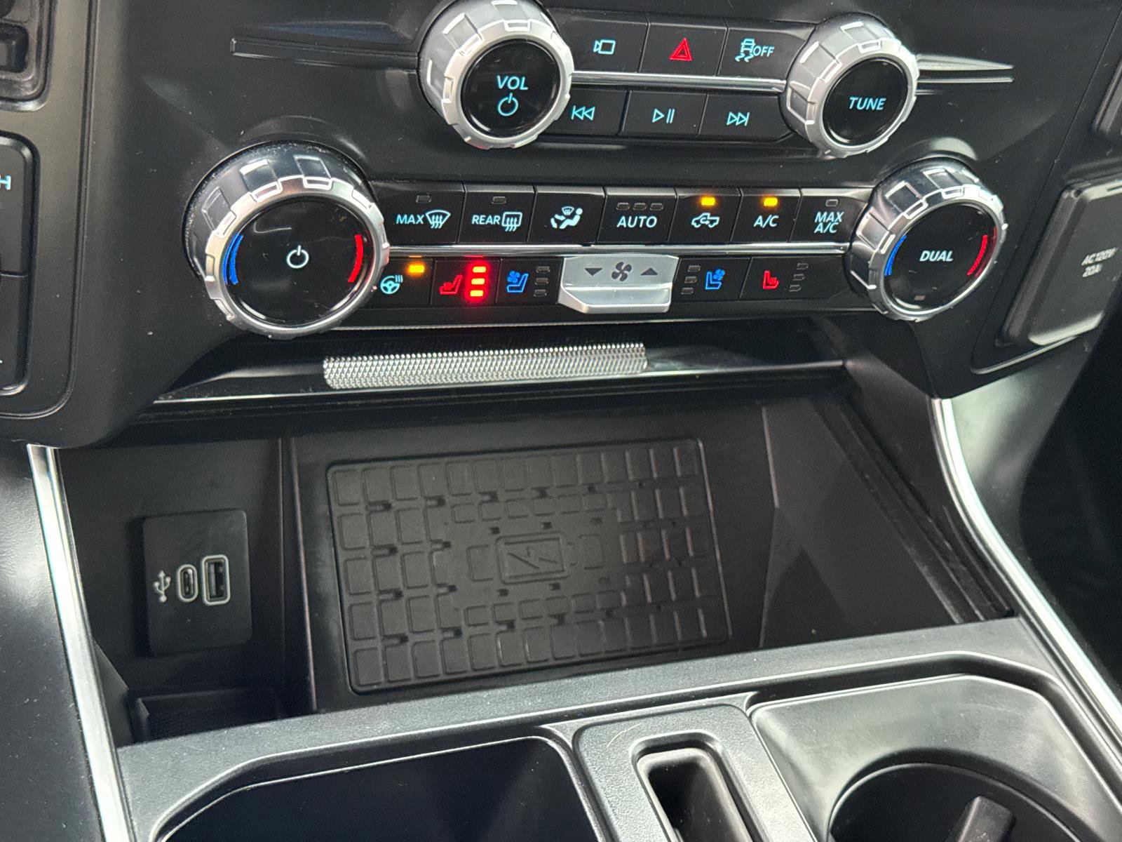 Certified 2025 Ford F150 Raptor image 31