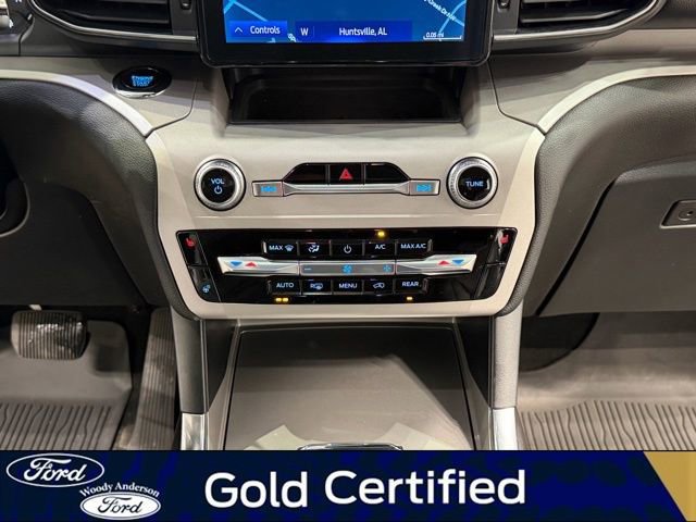 Certified 2024 Ford Explorer XLT w/ Equipment Group 202A image 17