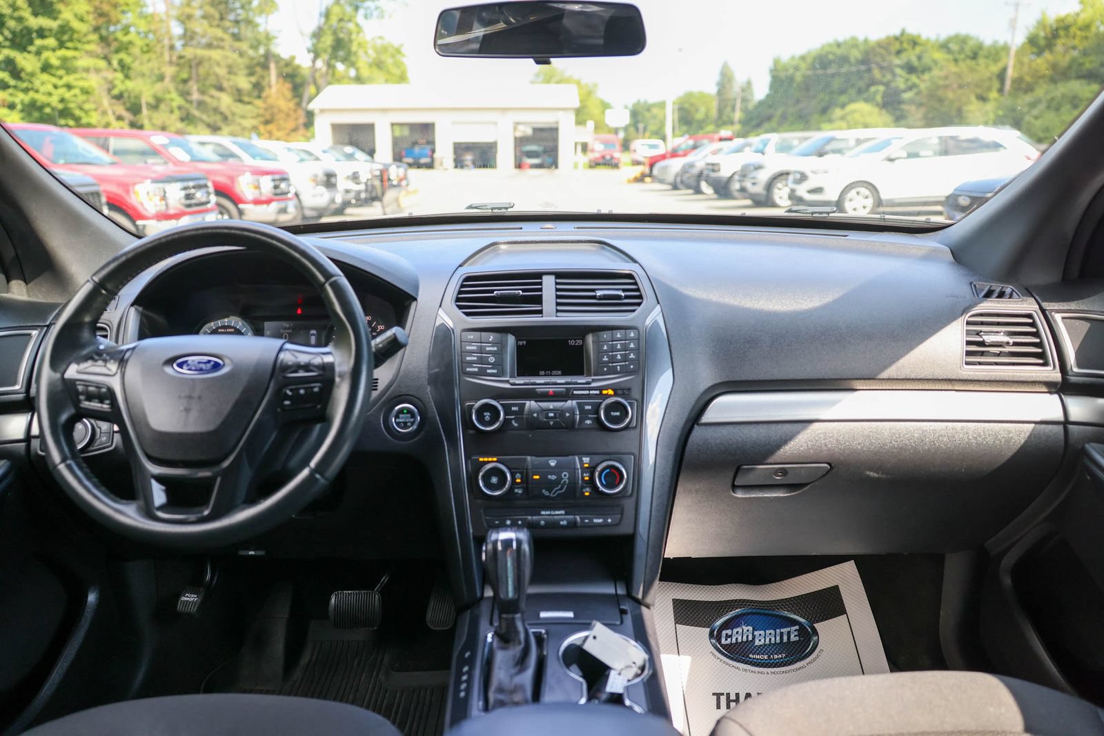 Certified 2018 Ford Explorer XLT AWD/4WD image 23